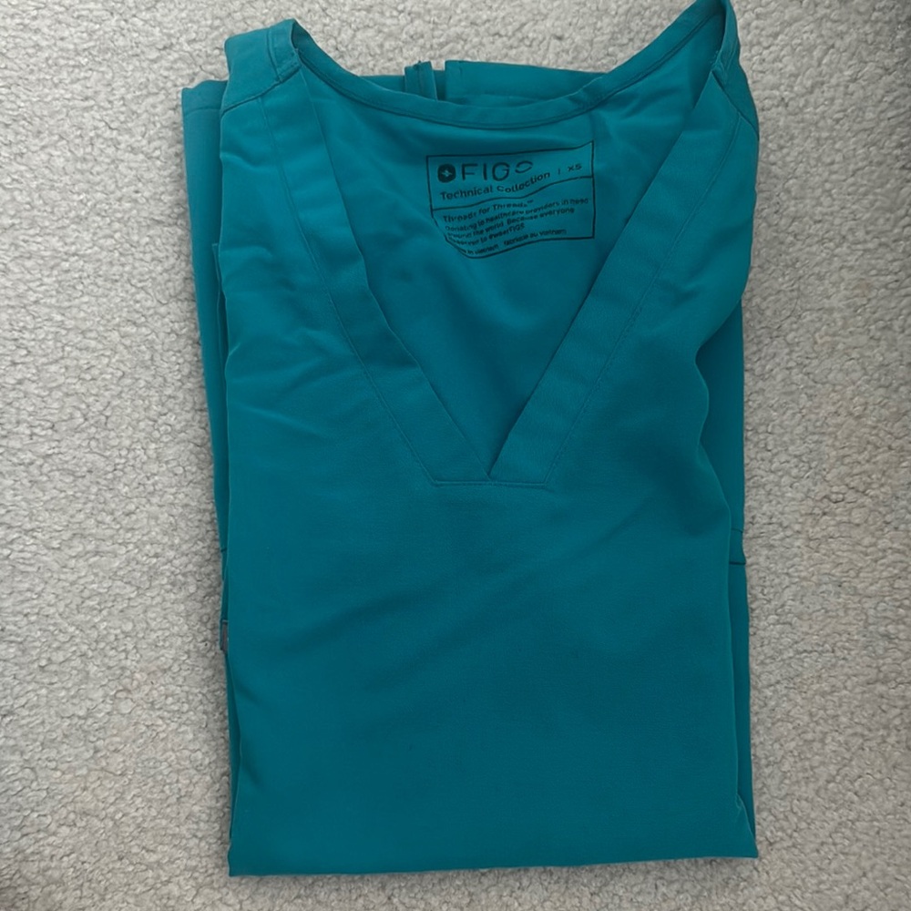 Figs Aqua V-Neck Scrub Top